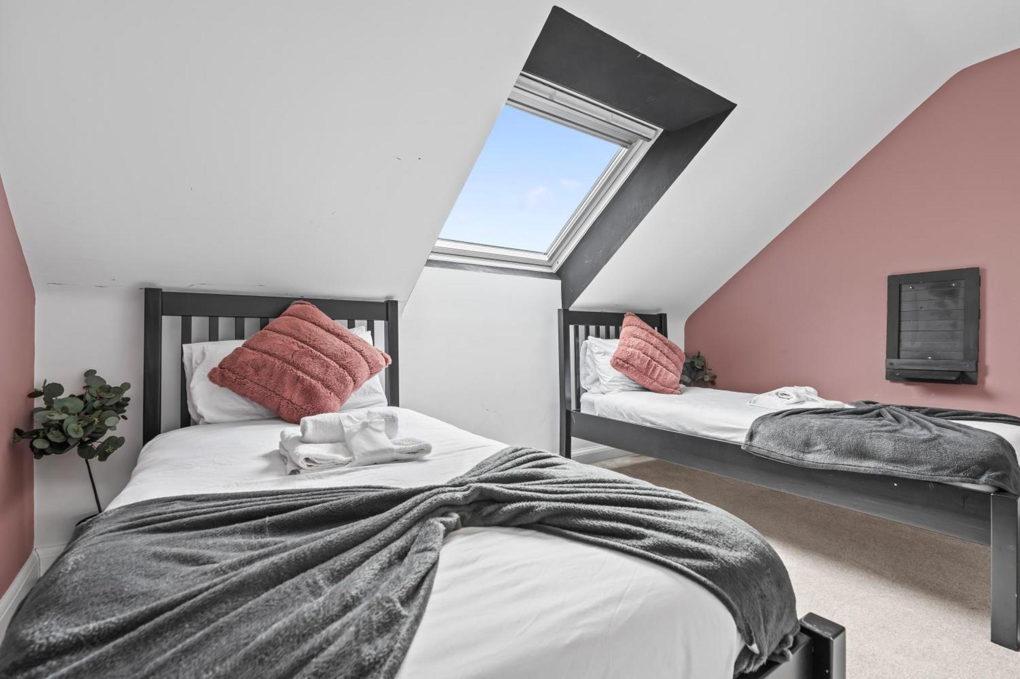 ברמינגהאם Lotus Haus - Wellington Homes - With Off Road Parking מראה חיצוני תמונה